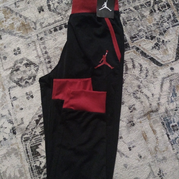 NWT Jordan boys youths jogging pants size L 12_13y - Picture 6 of 8